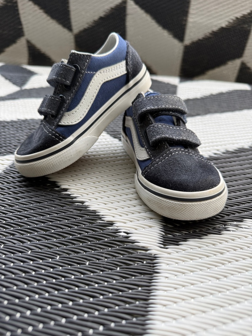 Vans Kids Navy, Black & White Velcro Low-Top Sneakers